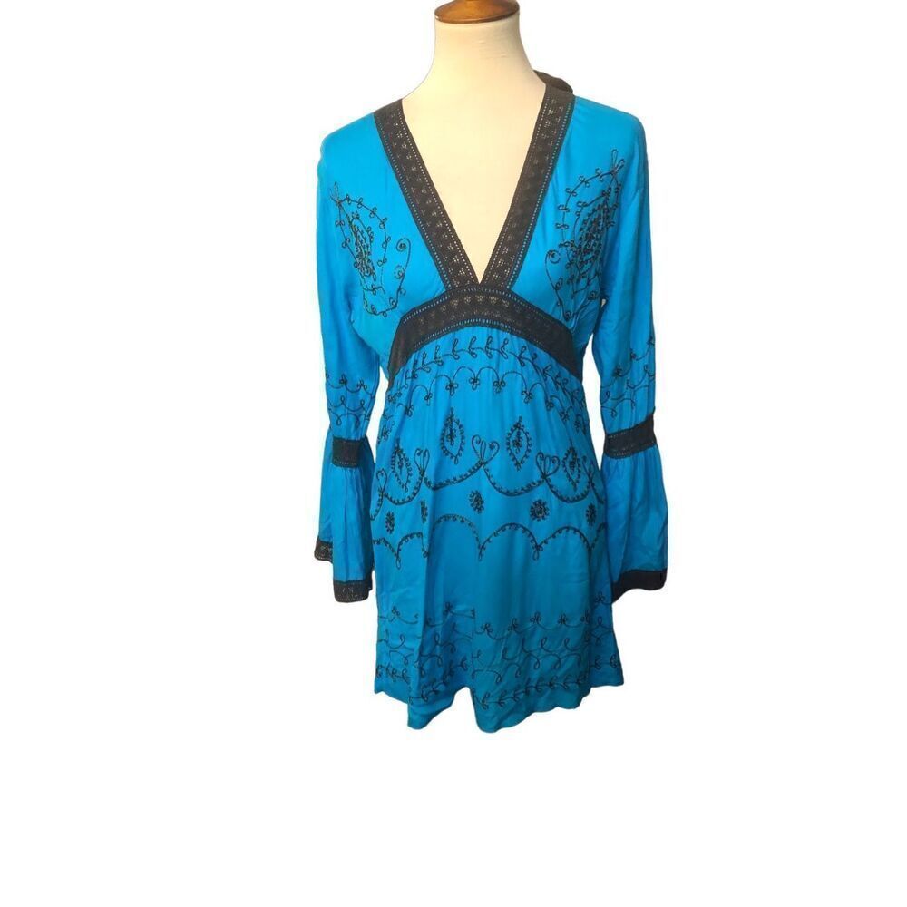Elan vibrant blue with lace insets vee neck embroidered throughout boho bell sle